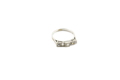 18k yellow gold petite comfort fit wedding ring